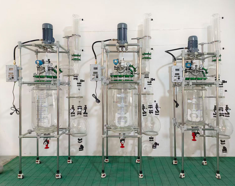 100L Jacketed Glass Reactor for CBD Extraction 100L Jacketed Glass Reactor for CBD Extraction