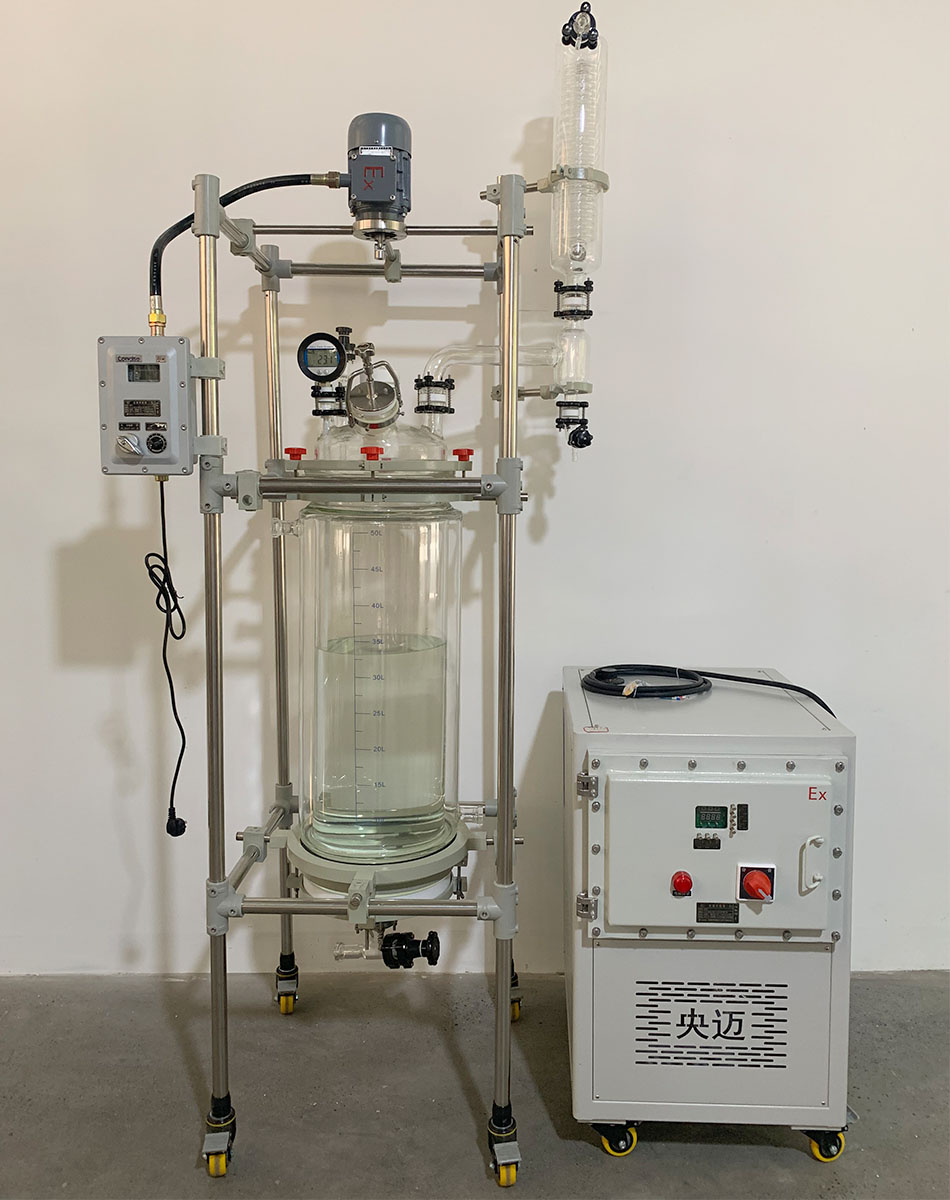 Solid Phase Organic Glass Reaction Reactor